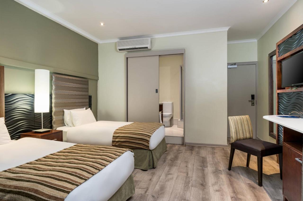 Protea Hotel By Marriott Upington Exterior foto