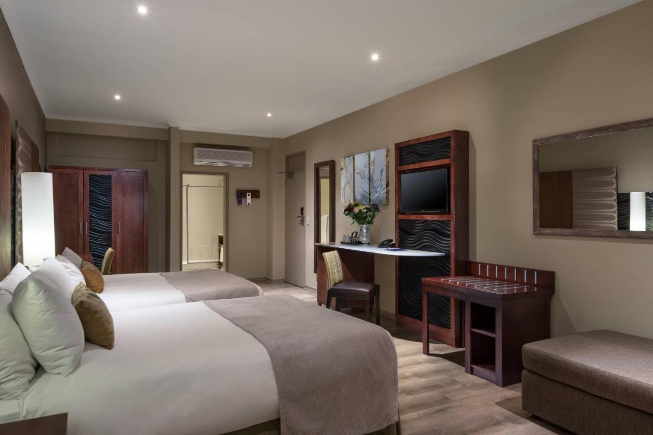 Protea Hotel By Marriott Upington Exterior foto