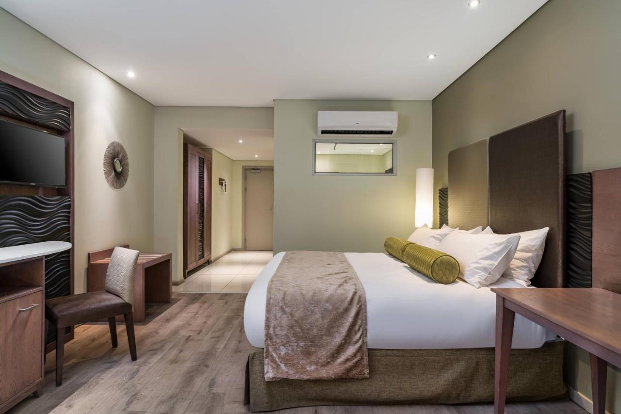 Protea Hotel By Marriott Upington Exterior foto