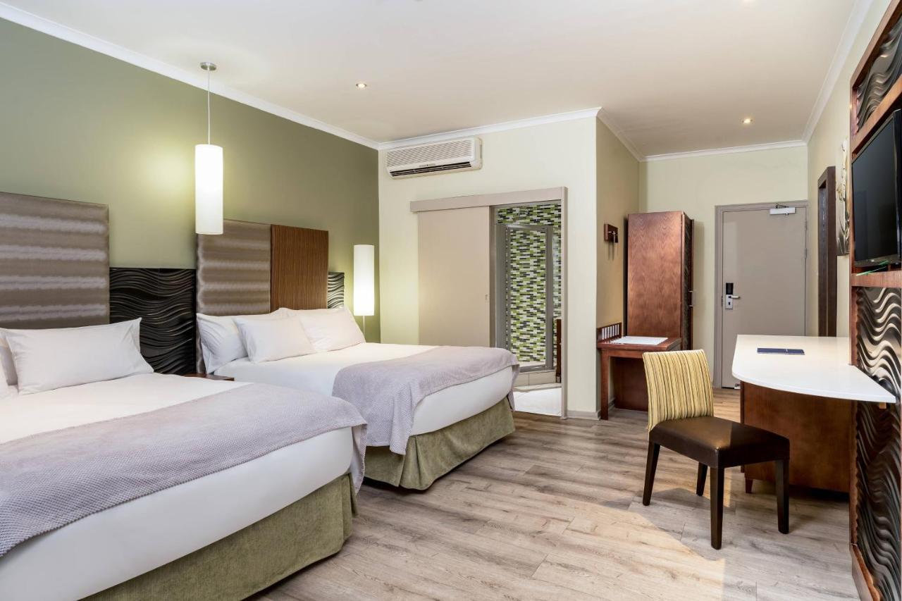 Protea Hotel By Marriott Upington Exterior foto