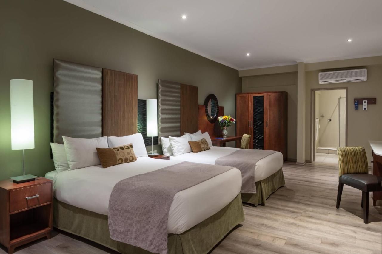 Protea Hotel By Marriott Upington Exterior foto