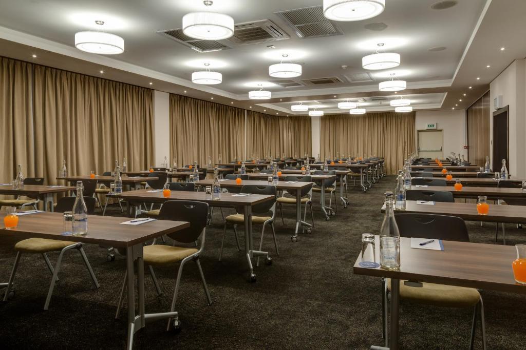 Protea Hotel By Marriott Upington Exterior foto
