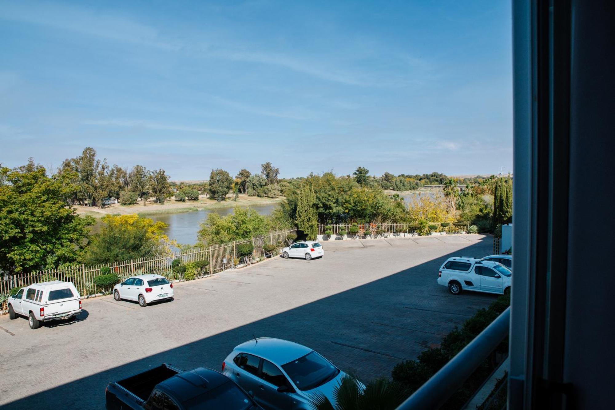 Protea Hotel By Marriott Upington Exterior foto