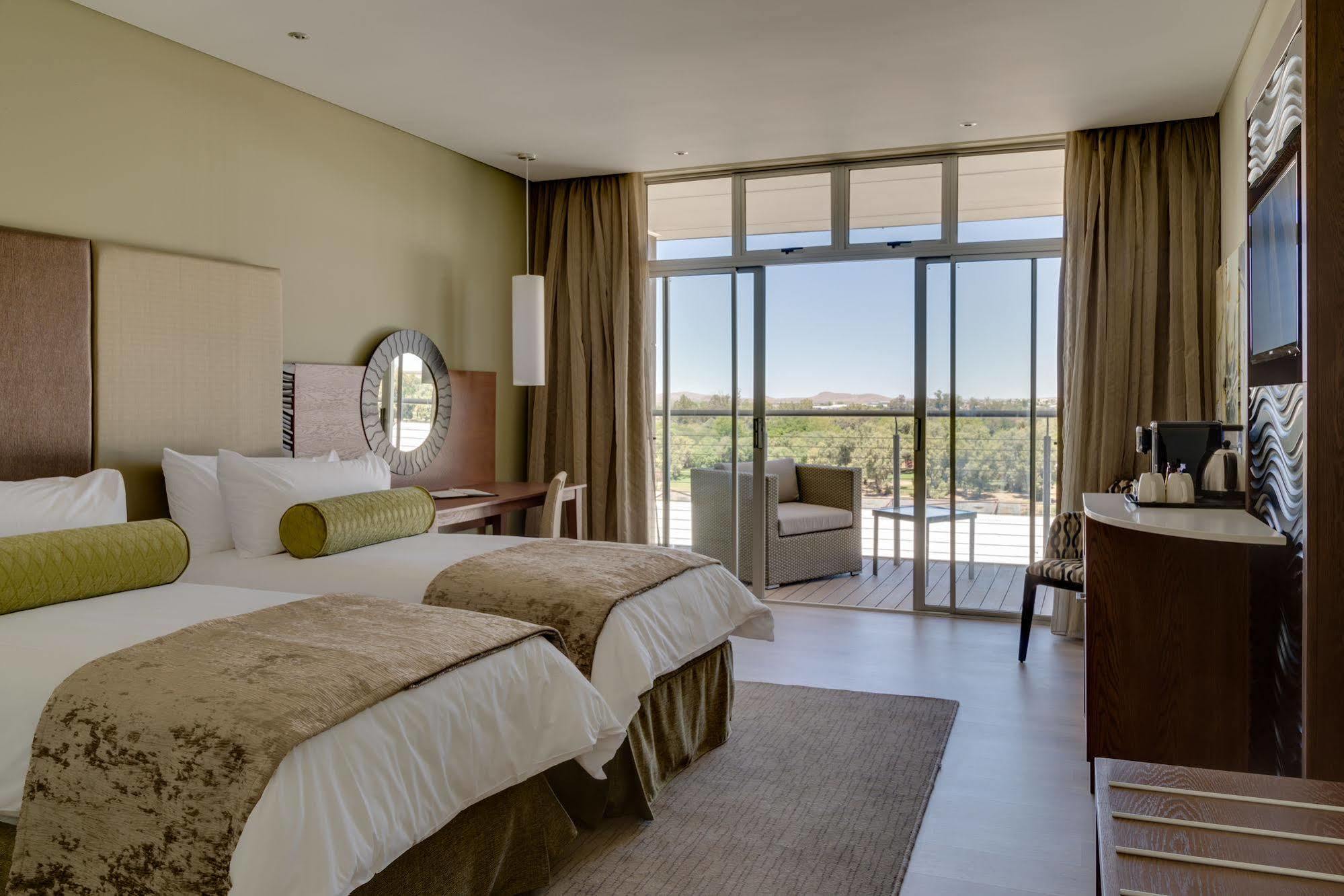 Protea Hotel By Marriott Upington Exterior foto